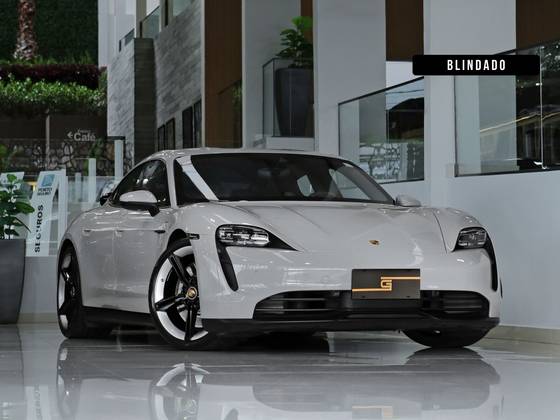 PORSCHE TAYCAN ELÉTRICO